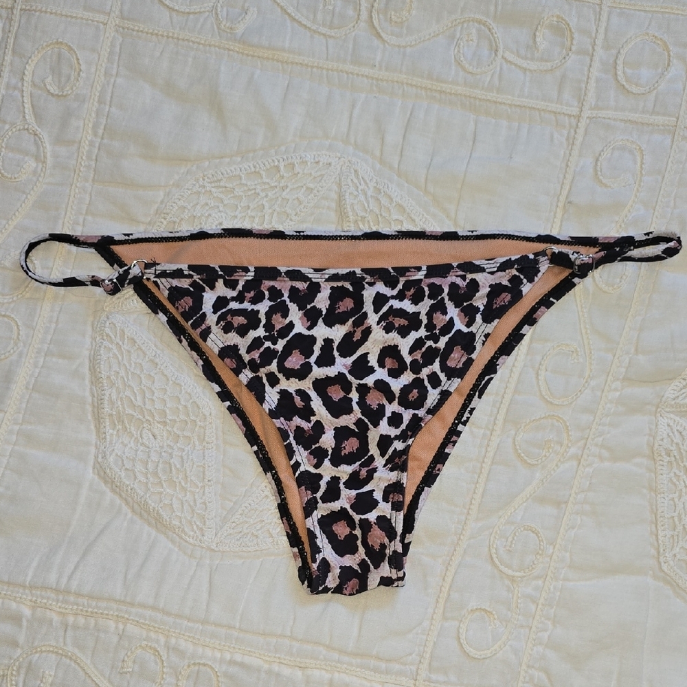 Leopard Print Bikini Set - Picture 2 of 6